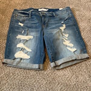 Torrid denim Bermuda distressed shorts size 18. Original tags never worn.